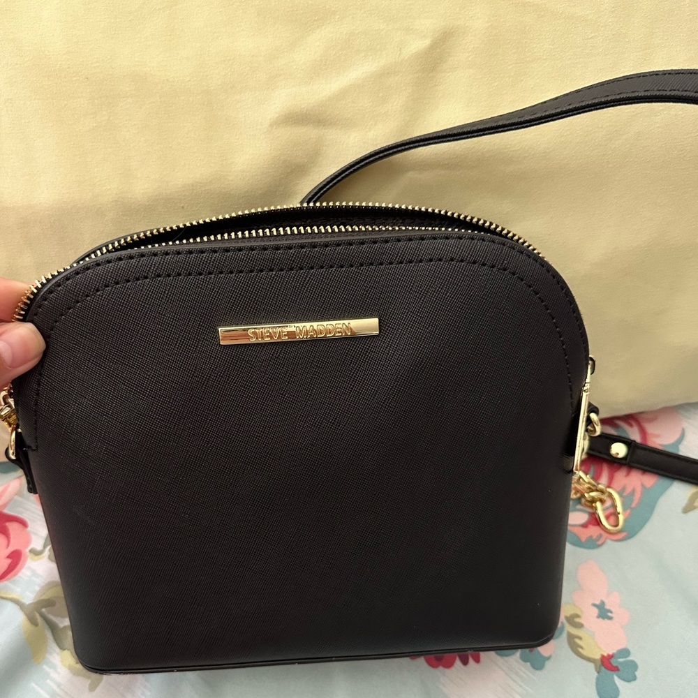 Steve Madden side purse